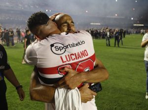 Sportsbet.io foi a patrocinadora do São Paulo em 2022 e 2024. (Foto: Rubens Chiri/SPFC)