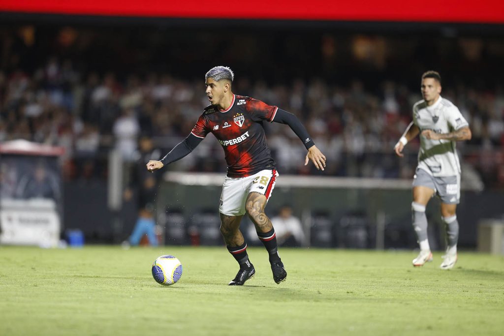 Alan Franco foi um dos destaques do São Paulo em 2024. (Foto: Rubens Chiri/SPFC)