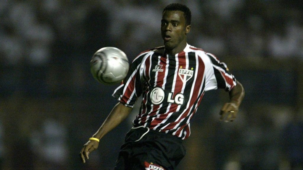 Grafite jogou no São Paulo e foi campeão do mundo em 2005. (Foto: Djalma Vassao/Gazeta Press)