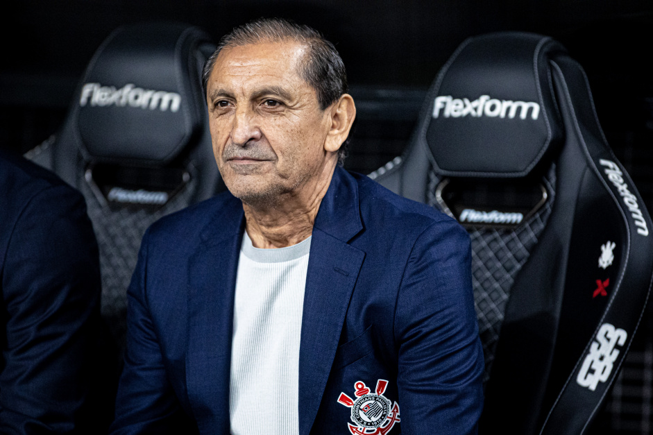 Ramón Díaz, atual técnico do Corinthians, está em queda de braço pelo São Paulo. (Foto: Danilo Fernandes/Meu Timão)