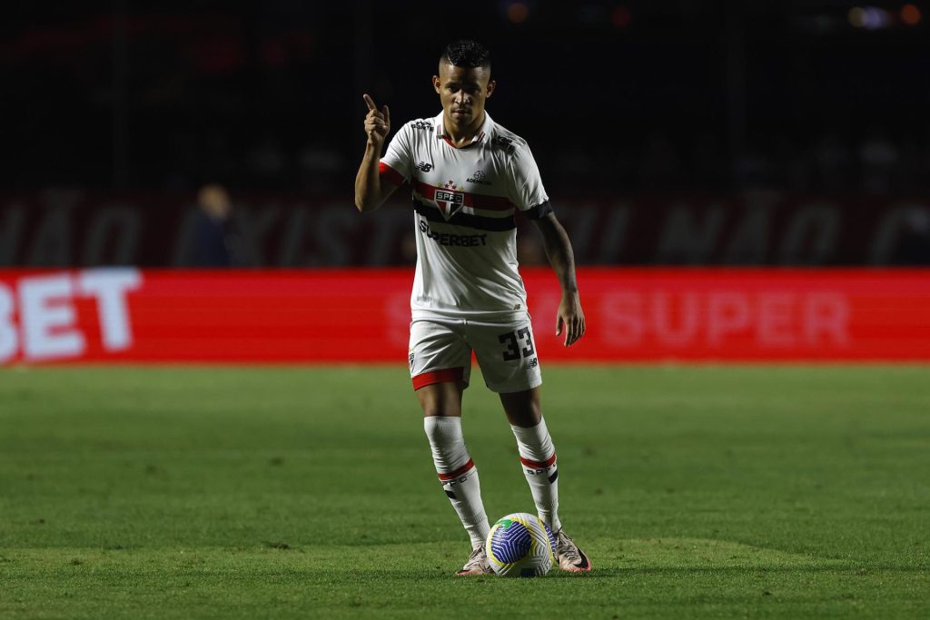 Erick vai ser mantido no São Paulo para 2025. (Foto: Rubens Chiri/SPFC)