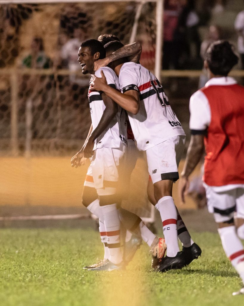 Lucas Ferreira anotou um gol dos gols do São Paulo contra o XV de Jaú. (Foto: Guilherme Veiga/SPFC)