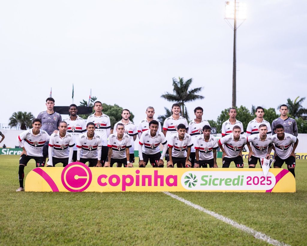 São Paulo elimina o Fluminense na Copinha e chega entre os oito melhores. (Foto: Guilherme Veiga/SPFC)