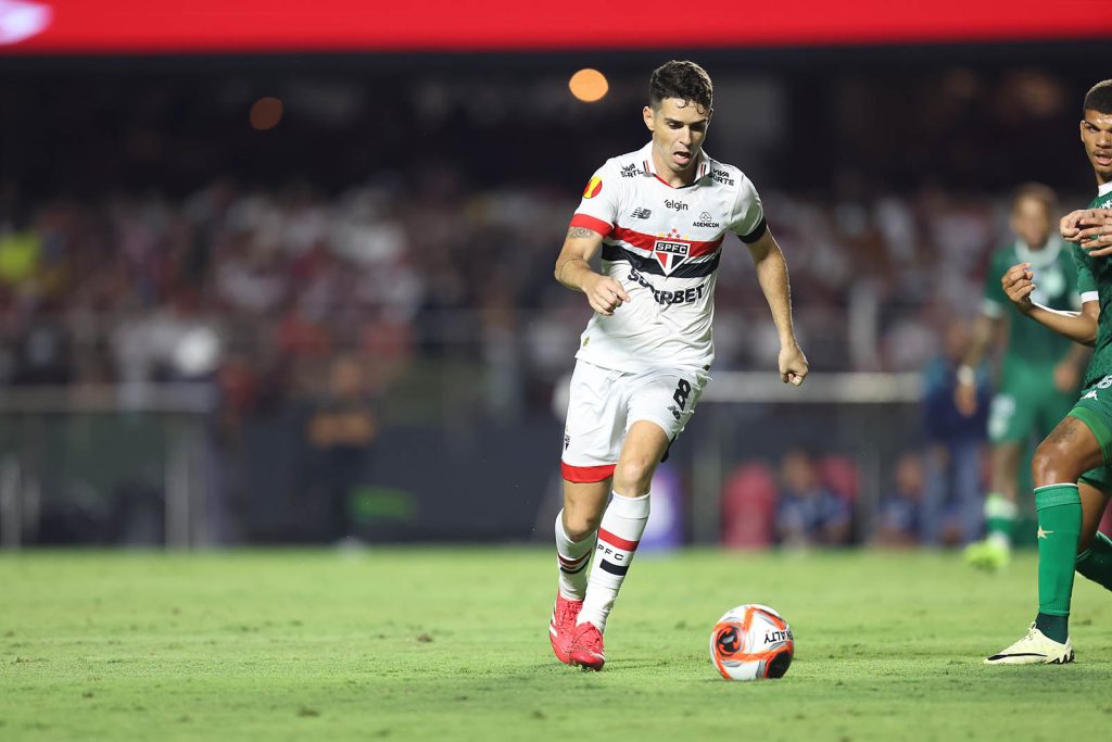 Oscar foi destaque do São Paulo no jogo contra o Guarani. (Foto: Paulo Pinto/SPFC)