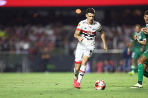 Oscar foi destaque do São Paulo no jogo contra o Guarani. (Foto: Paulo Pinto/SPFC)