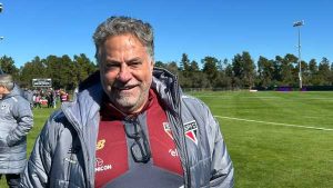Julio Casares rebateu Leila Pereira e afirmou que o São Paulo é reconhecido por ser tricampeão mundial. (Foto: Marcelo Braga)