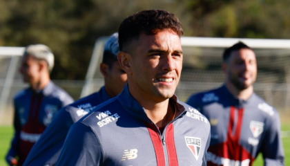 Enzo Díaz vira destaque no São Paulo. (Foto: Rubens Chiri/SPFC)