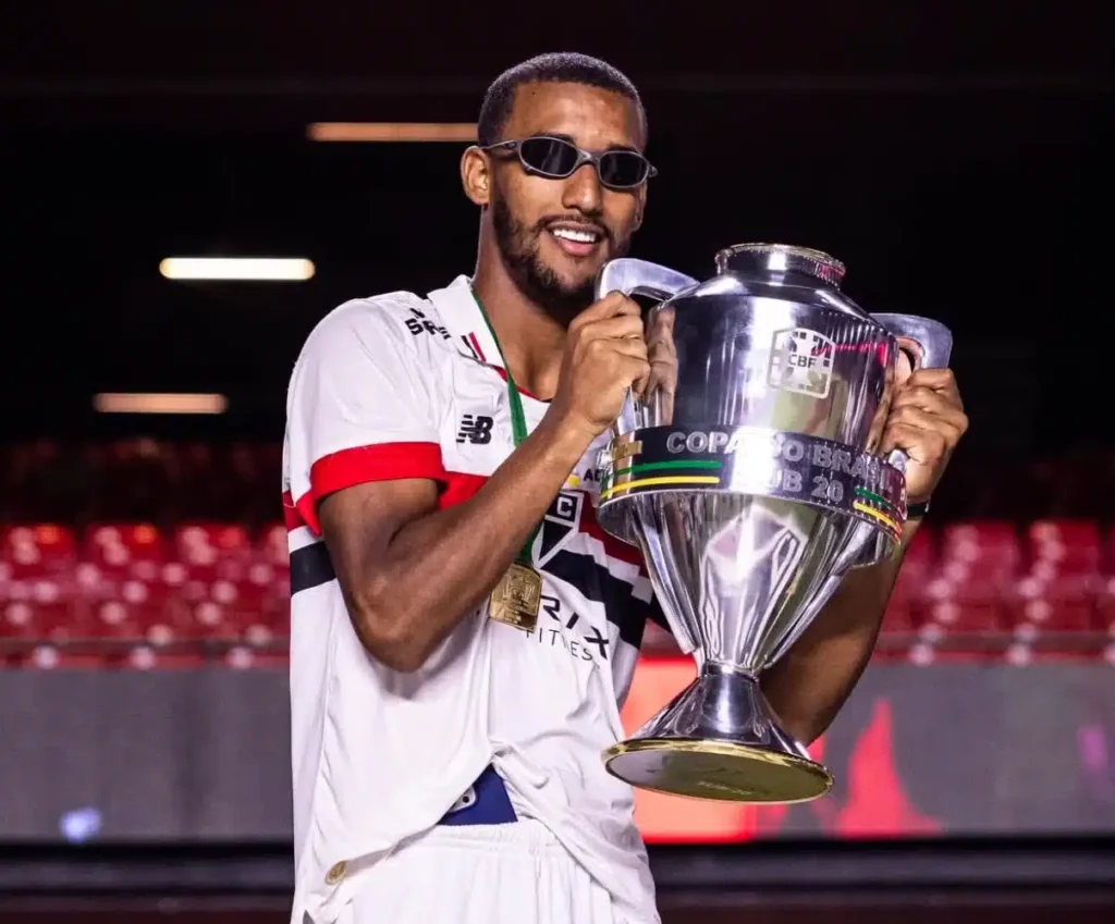 Kauê deixa São Paulo para reforçar o Mafra, de Portugal. (Foto: X do SPFC)