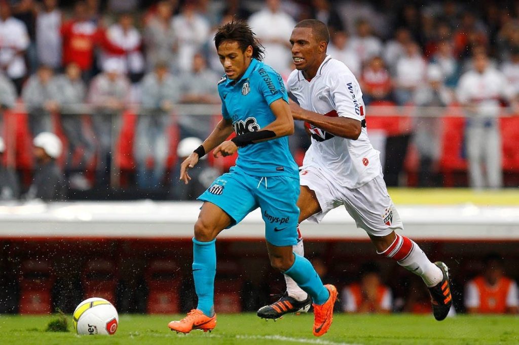 Neymar sempre levou a melhor contra o São Paulo. (Foto: Ricardo Saibum/Santos)