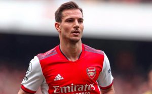 Cedric Soares em ação pelo Arsenal. Foto: Getty Images