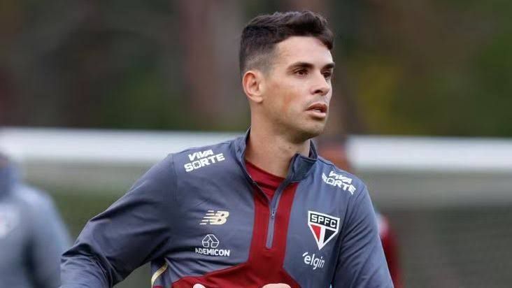 Oscar brilha em treinos do São Paulo. Foto: Rubens Chiri
