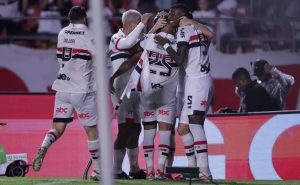 SPFC vence o 1° Majestoso de 2025. Foto: Foto: Ettore Chiereguini/AGIF