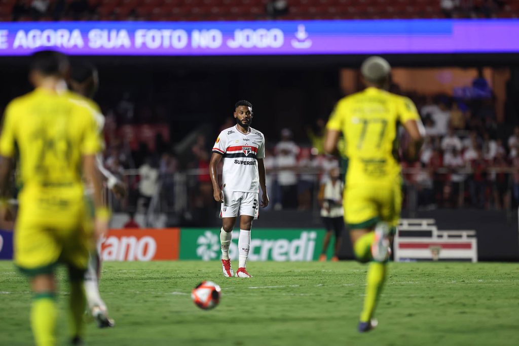 Sabino é um dos titulares do São Paulo em 2025. (Foto: Paulo Pinto/SPFC)