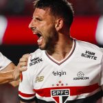 Calleri desencantou no São Paulo. (Foto: X do SPFC)