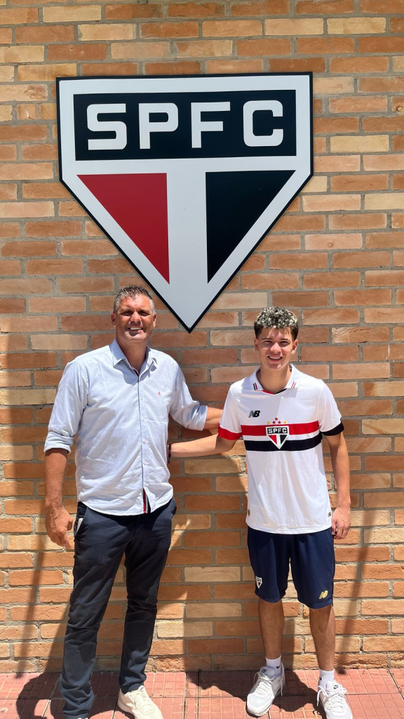 Juan é contratado pelo São Paulo para reforçar time sub-20. (Foto: Reprodução/Blog do SPFC)