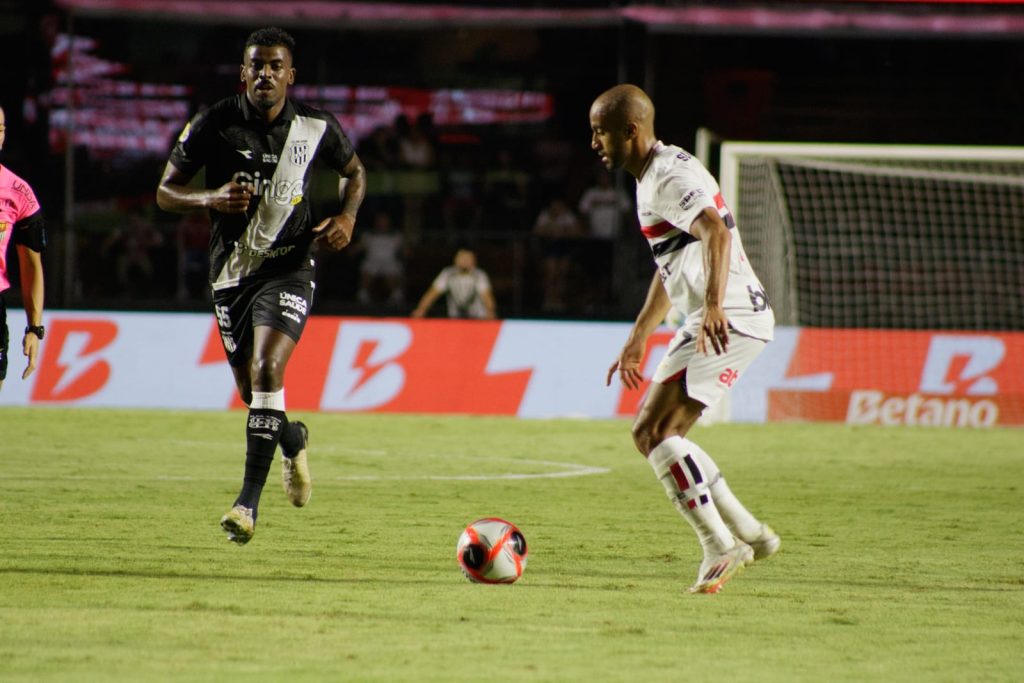 Lucas Moura em ação pelo São Paulo FC. Foto: Guilherme Eduardo