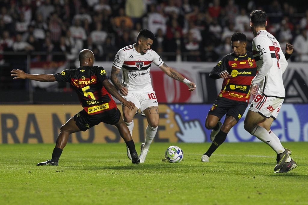 São Paulo encara o Sport na estreia do Brasileirão 2025. (Foto: Rubens Chiri/SPFC)