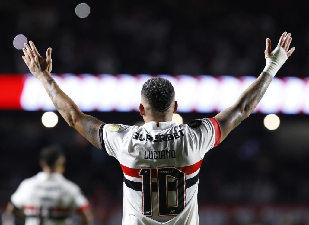 Luciano foi o artilheiro do São Paulo em 2025. (Foto: Rubens Chiri e Paulo Pinto/SPFC)