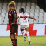 Kaká marca, e São Paulo vence Flamengo na semifinal da Supercopa Feminina. (Foto: Rubens Chiri/SPFC)