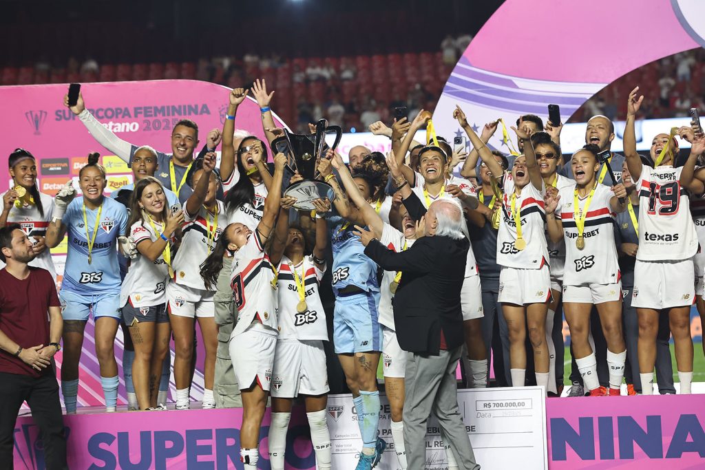 São Paulo conquista título da Supercopa Feminina. (Foto: Paulo Pinto/SPFC)