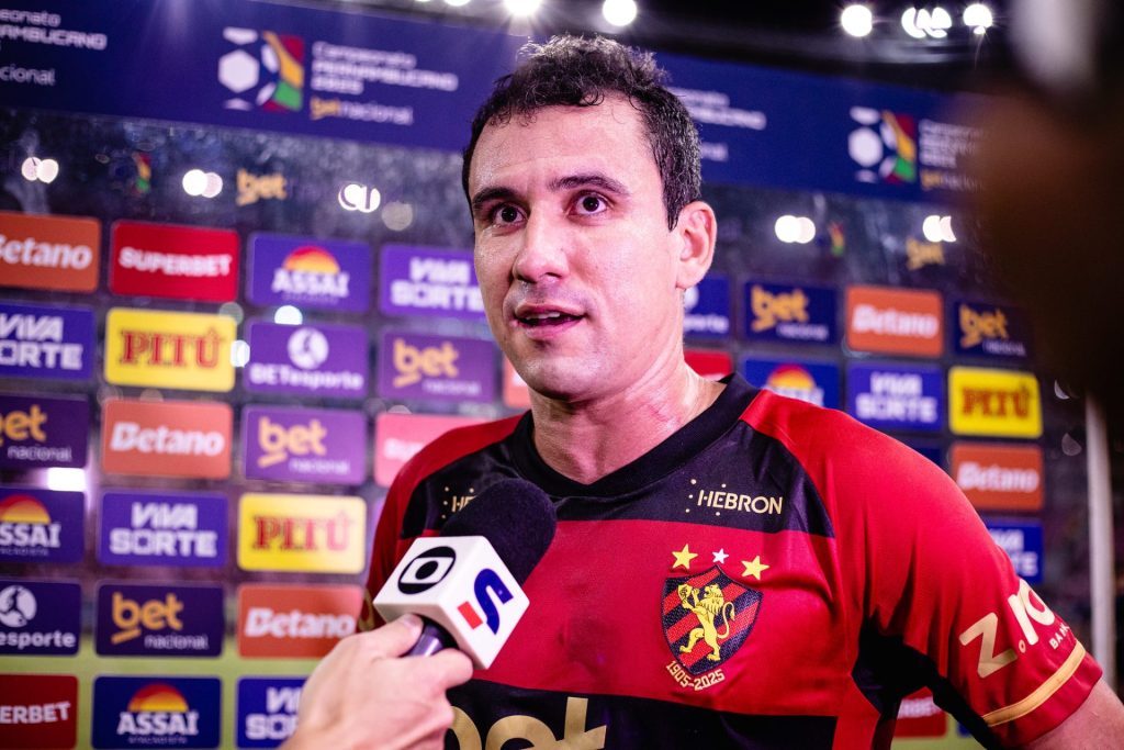 Ex-São Paulo, Pablo é um dos destaques do Leão. (Foto: Paulo Paiva/Sport)