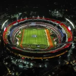 São Paulo fez mosaico histórico no jogo contra o Corinthians. (Foto: Miguel Schincariol/SPFC)
