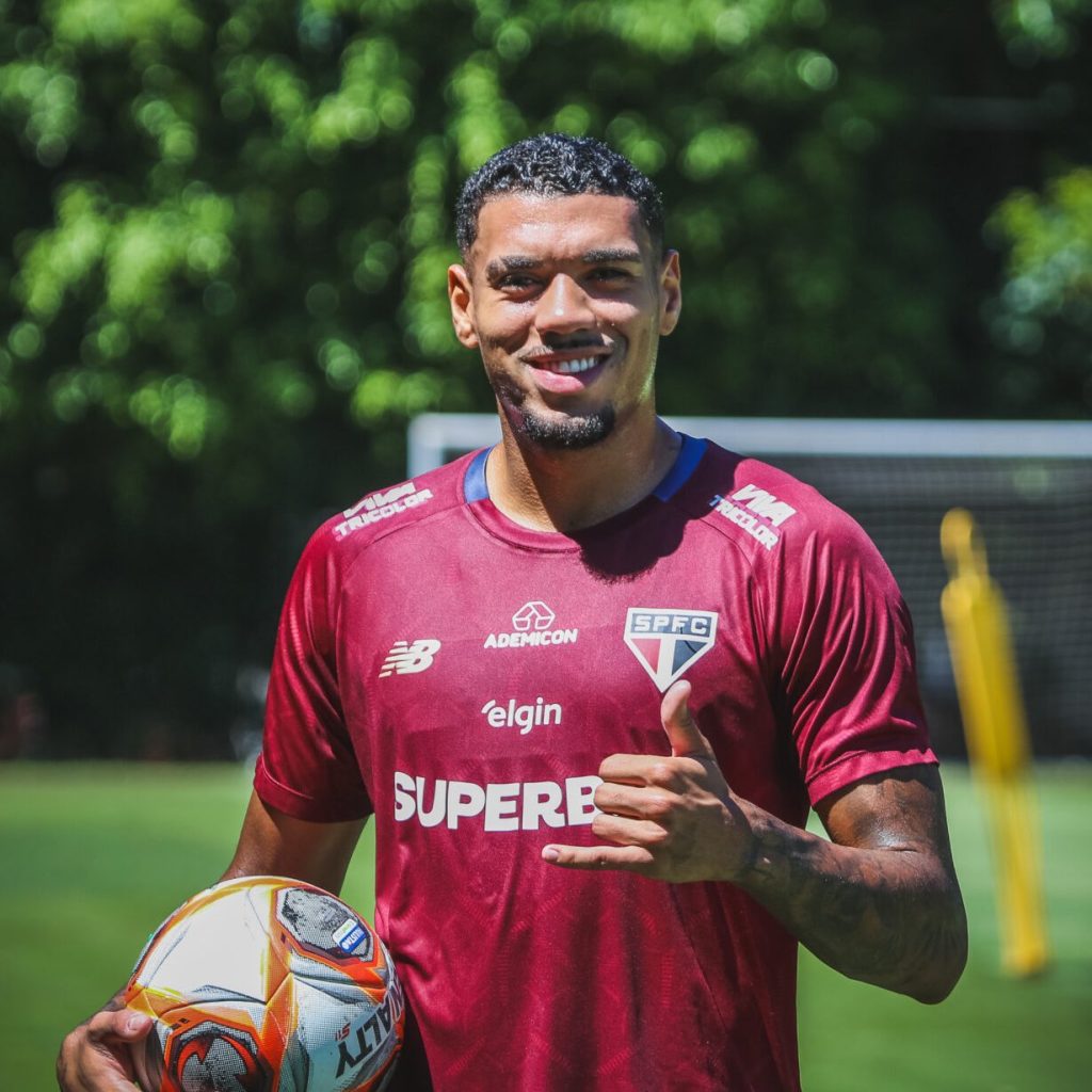 Ruan está recuperado de lesão muscular e pode reforçar o São Paulo. (Foto: X do SPFC)