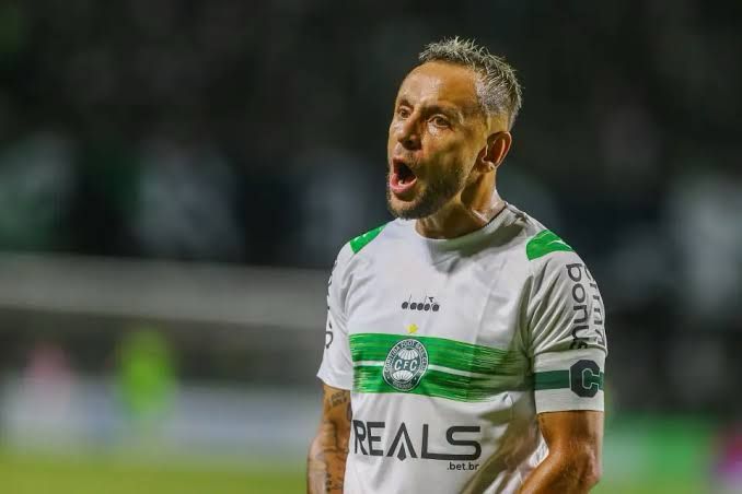 Rafinha em ação pelo Coritiba. Foto: Reprodução.