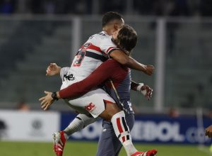 Zubeldía fortalecido no São Paulo. (Foto: Rubens Chiri/SPFC)