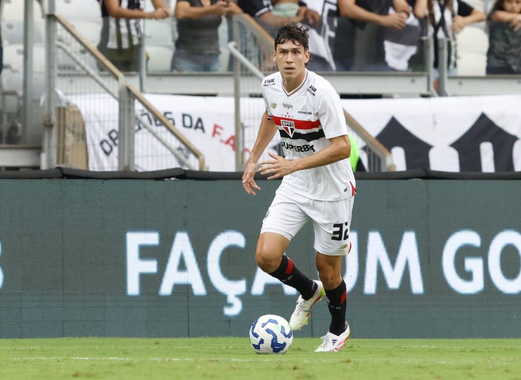 Ferraresi fez mais uma partida sólida no São Paulo. (Foto: Rubens Chiri/SPFC)