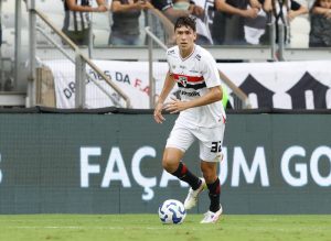 Ferraresi fez mais uma partida sólida no São Paulo. (Foto: Rubens Chiri/SPFC)
