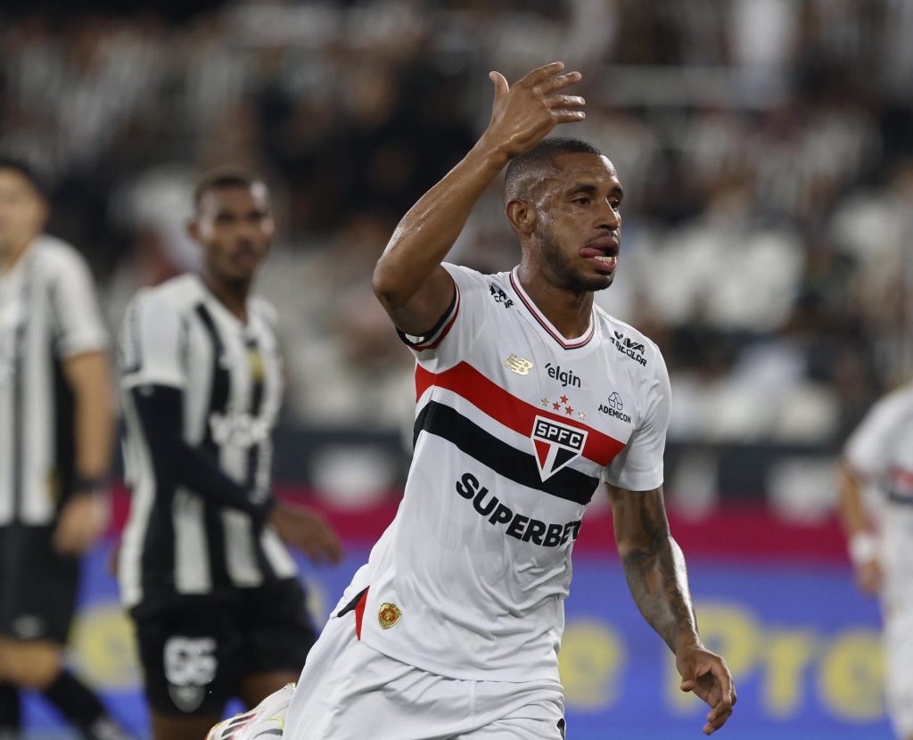 André Silva volta a marcar com a camisa do São Paulo. (Foto: Rubens Chiri/SPFC)