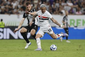Luciano é criticado pela torcida do São Paulo. (Foto: Rubens Chiri/SPFC)