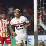 Fim da seca de Luciano pelo Tricolor. (Foto: Rubens Chiri/SPFC)