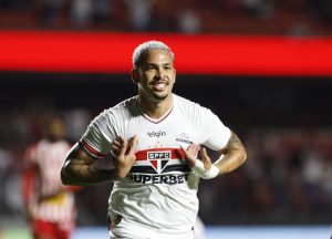 Luciano marcou duas vezes na vitória do São Paulo contra o Náutico. (Foto: Rubens Chiri/SPFC)