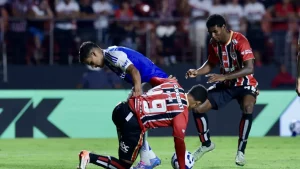 Ryan Francisco jogou alguns minutos contra o Cruzeiro. (Foto: Rubens Chiri/SPFC)