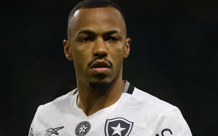 Após empate, técnico do Botafogo ‘solta os cachorros’ e detona time do São Paulo: “Só uma equipe queria…” Após empate, técnico do Botafogo ‘solta os cachorros’ e detona time do São Paulo: “Só uma equipe queria…”