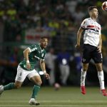 Oscar volta de lesão e reforça São Paulo contra o Palmeiras. (Foto: Rubens Chiri/SPFC)