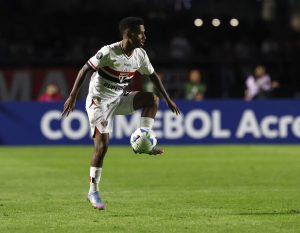 Marcos Antônio próximo de ser contratado pelo São Paulo. (Foto: Rubens Chiri e Paulo Pinto/SPFC)