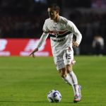 Lucca vira destaque no São Paulo. (Foto: Rubens Chiri e Paulo Pinto/SPFC)