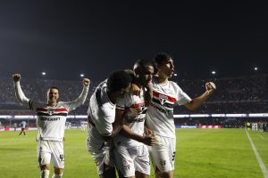 São Paulo quer paz no em 2025. (Foto: Rubens Chiri e Paulo Pinto/SPFC)