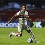 Alisson vai ser desfalque do São Paulo. (Foto: Rubens Chiri e Paulo Pinto/SPFC)