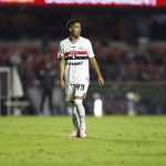 Ryan Francisco recebe poucas oportunidades no São Paulo. (Foto: Rubens Chiri e Paulo Pinto/SPFC)