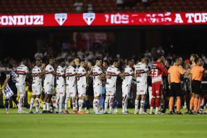 São Paulo se classificou para o mata-mata da Libertadores. (Foto: Rubens Chiri e Paulo Pinto/SPFC)