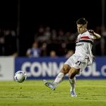 Bobadilla foi titular do São Paulo pela Libertadores. (Foto: Rubens Chiri e Paulo Pinto/SPFC)