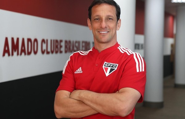 Belletti já passou pela base do Tricolor na gestão Casares. (Foto: Rubens Chiri/SPFC)