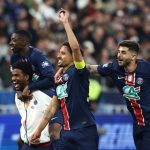 Beraldo conquista mais uma taça pelo PSG. (Foto: AFP)