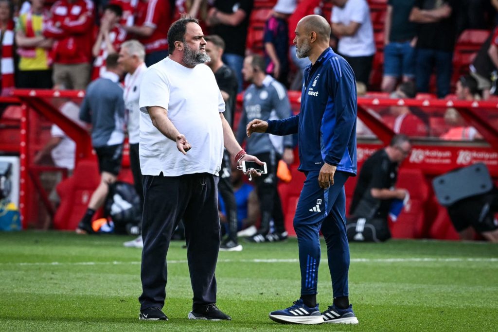 Possível investidor do São Paulo, Marinakis explodiu com técnico no Forest. (Foto: BBC Sports)