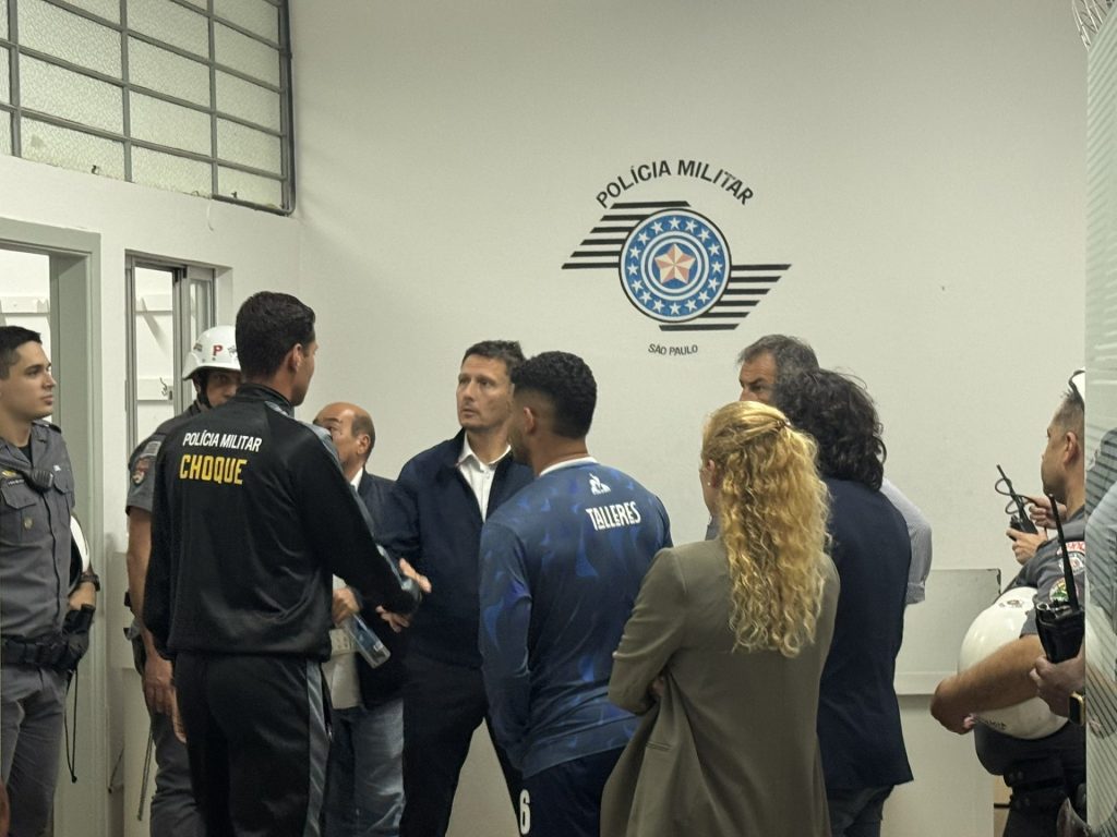 Miguel Navarro foi à Polícia Militar para denunciar Bobadilla. (Foto: Giovanni Chacon)