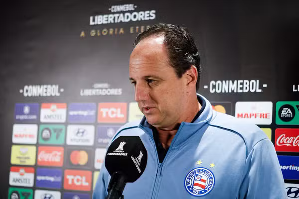Rogério Ceni cai na fase de grupos para o Bahia. (Foto: Rafael Rodrigues/EC Bahia)